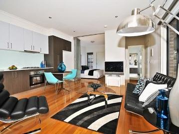 Stylish, Modern & Exceptionally Located!