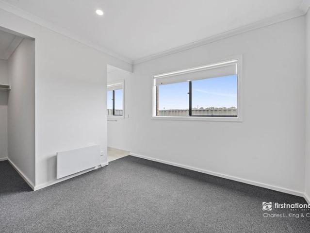 Stylish & Modern Family Living in Echuca