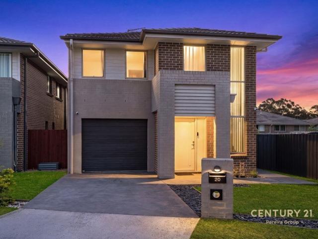 Stylish & Modern Family Living in the Prestigious Ingleburn Gardens Estate