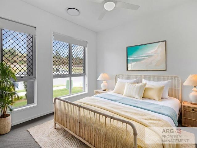 Stylish, Modern Home in Bayna!