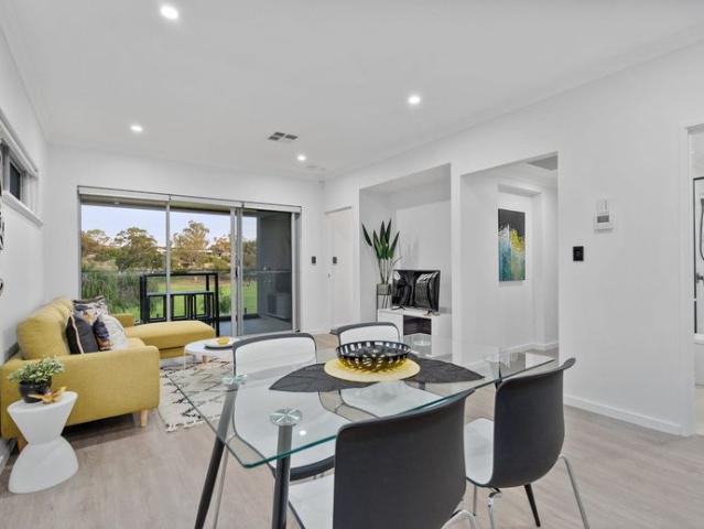 STYLISH MODERN LIVING