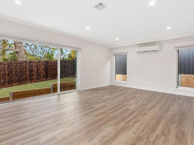 Stylish, Modern Living in a Boutique Mooroolbark Location