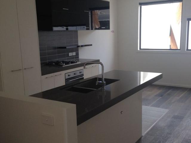 Stylish Modern Living in Prime Northcote Location!