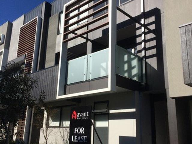 Stylish Modern Living in Prime Northcote Location!