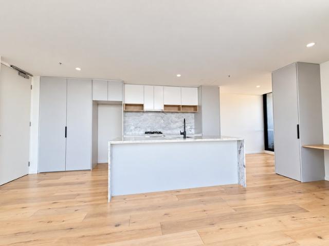 Stylish modern living in the heart of Carnegie