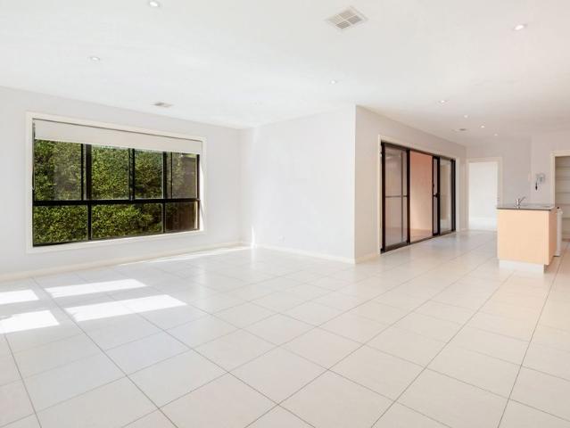 Stylish modern living in the heart of Jerrabomberra