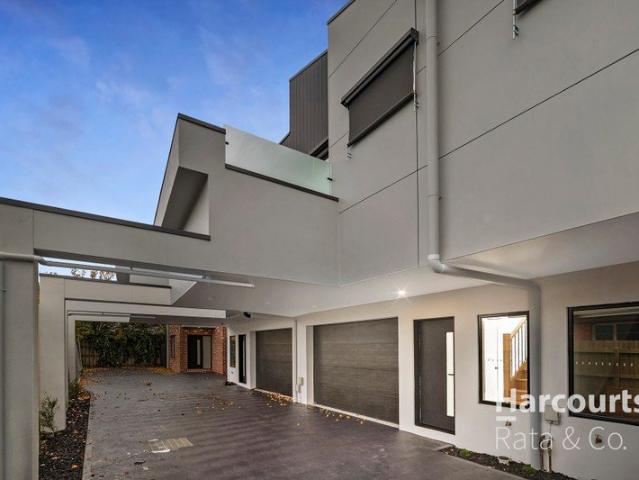 Stylish Modern Living with Elevated Outdoor Appeal