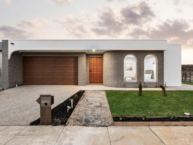 Stylish Modern Masterpiece