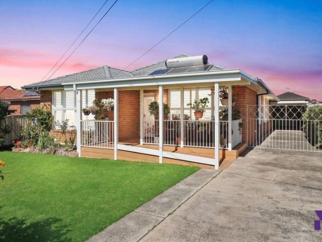 Stylish, modern single level family home set on a desirable north facing block