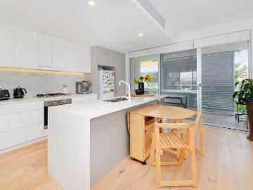 DEPOSIT TAKEN – Stylish Near New Apartment in Prime Maroubra Location