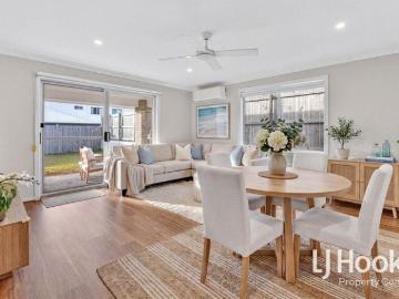 Stylish Near New Home Ready for You to Enjoy