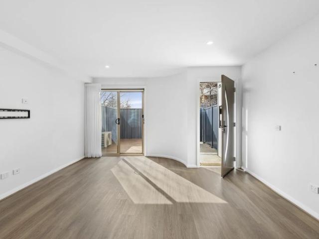 Stylish Near New Three Storey Townhouse in a Prime Location