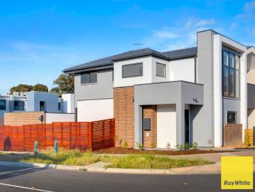Mernda, Nillumbik, Victoria - Parking, Equipped kitchen