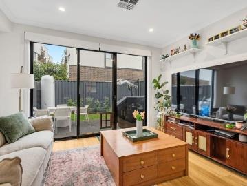 Stylish Near New Townhouse Offering Modern Convenience & Low Maintenance Living