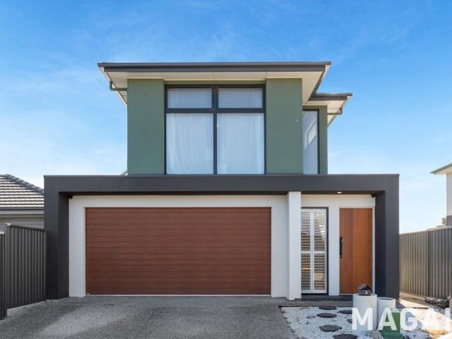 Stylish Near New 4 Bedroom Family Home