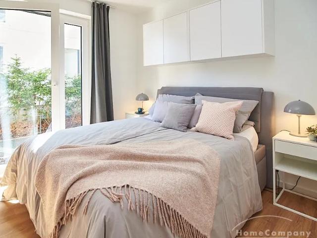 Stylish new build apartment with terrace and garden access in Hamburg