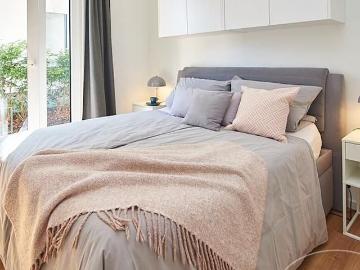 Stylish new build apartment with terrace and garden access in Hamburg