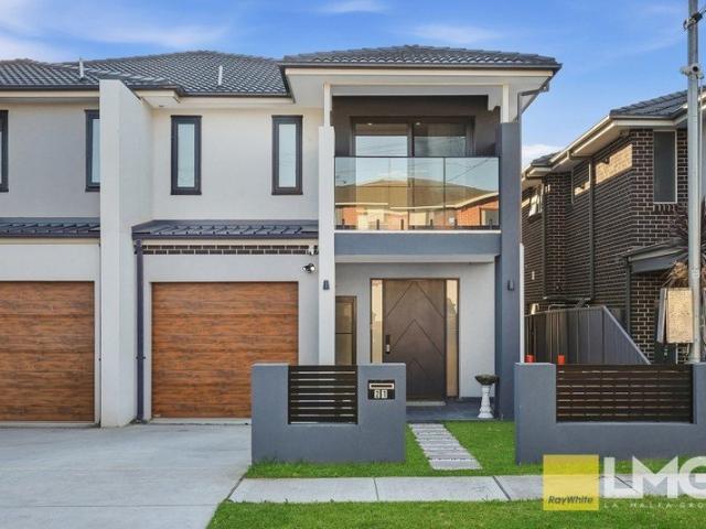 STYLISH NEWLY BUILT HOME OFFERS COMFORT & CONVIENANCE