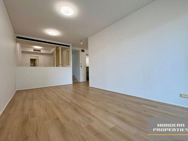 Stylish Newly Renovated North Facing Apartment in the Prestigious North Apartments