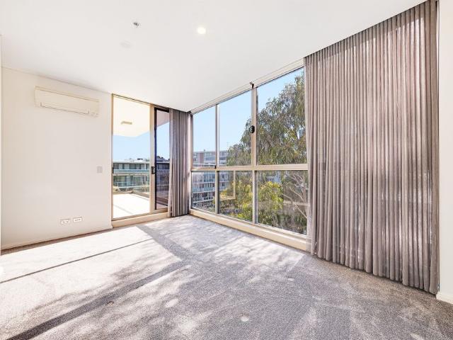 Stylish North Facing 2 Bedroom Apartment in the Heart of Zetland