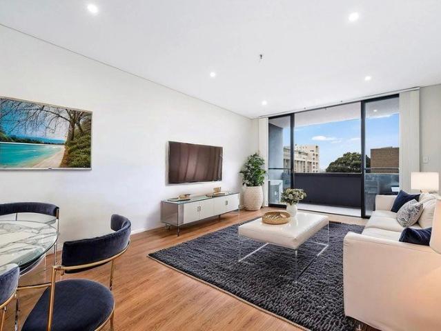 Stylish North Facing Two Bedroom Apartment in Prime Hurstville Location