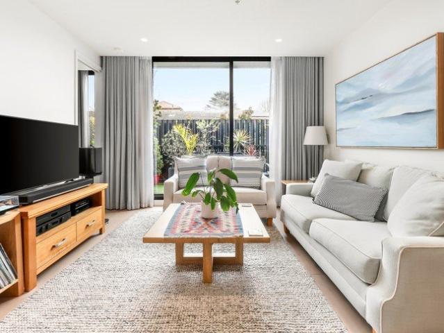 Stylish North Facing Two Bedroom Apartment in the Heart of Camberwell