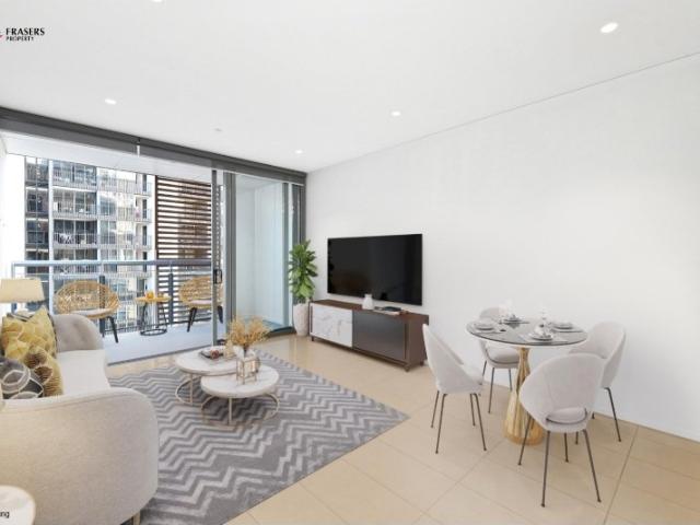 Stylish North Facing One Bedroom Apartment in Vibrant Central Park!