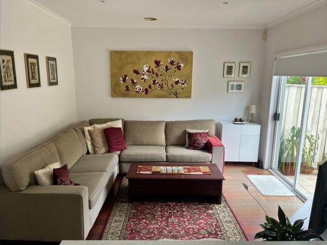 Stylish Northcote Living in a Prime Location