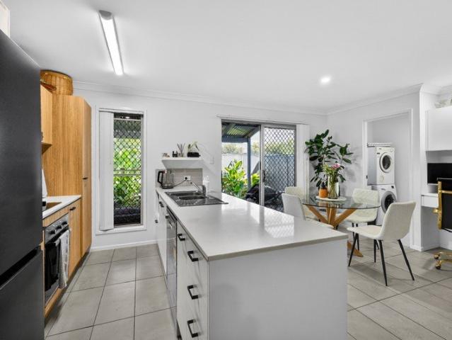 Stylish, Owner Occupied Townhouse Offering Space, Comfort & Convenience
