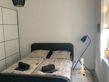 Stylish old building apartment in the Belgian Quarter, Koln Amsterdam Apartments for Rent