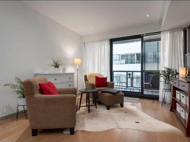 Stylish One Bedroom Apartment with Balcony & Resort Style Facilities