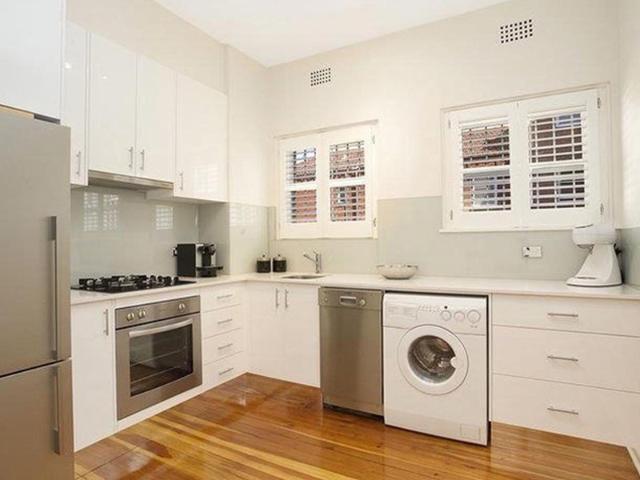 Stylish One Bedroom Apartment with Convenience and Charm.