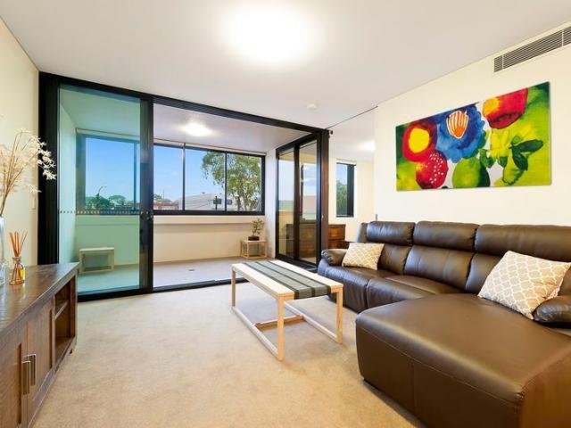 Stylish One Bedroom Apartment with Large Entertainer's Balcony