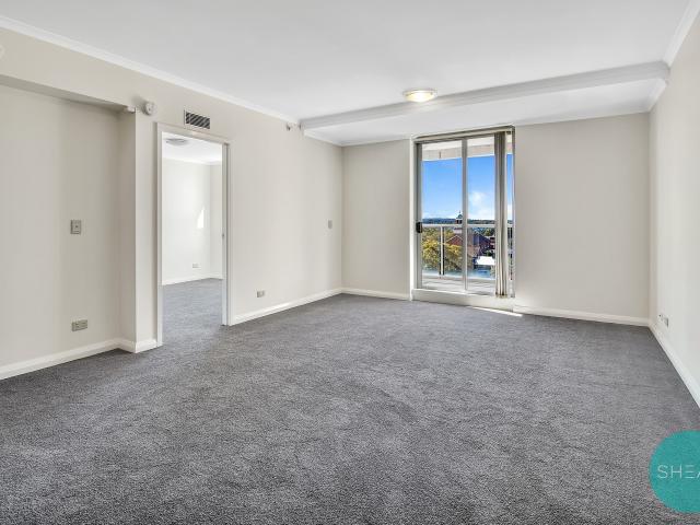 STYLISH ONE BEDROOM APARTMENT IN THE HEART OF CHATSWOOD