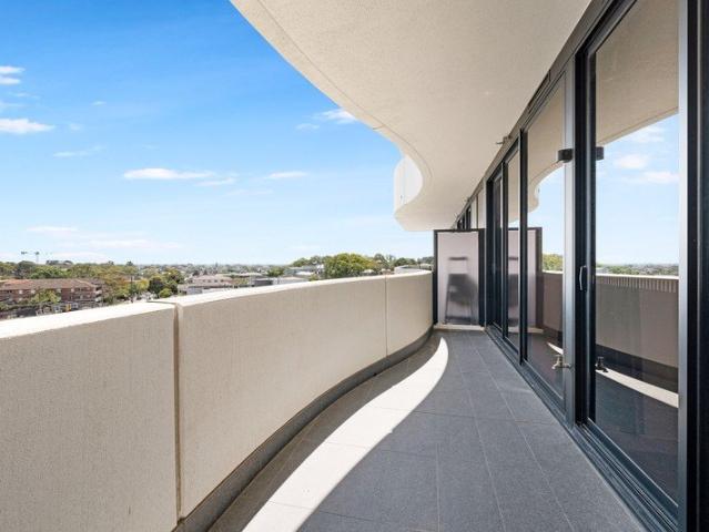 Stylish One Bedroom Apartment in the Heart of Hurstville