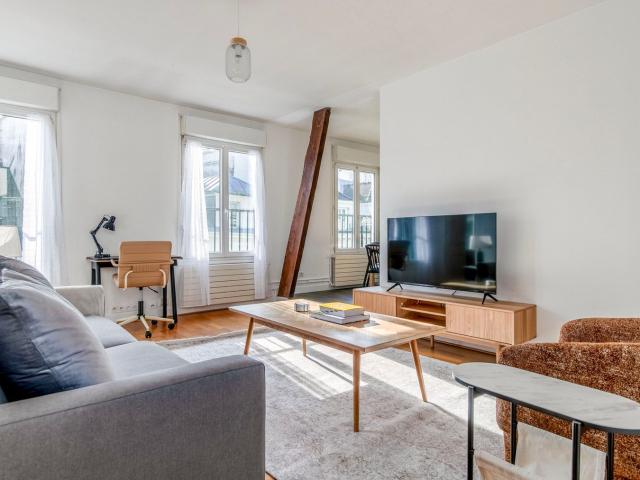 Stylish One Bedroom Apartment in the Heart of Paris