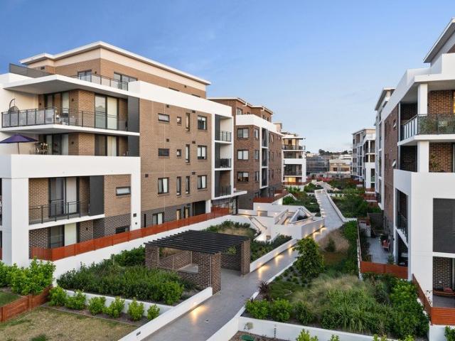 STYLISH ONE BEDROOM APARTMENT IN A HIGHLY SOUGHT AFTER COMPLEX!