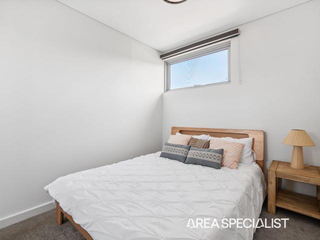 Stylish one bedroom apartment in a prime woodlands location