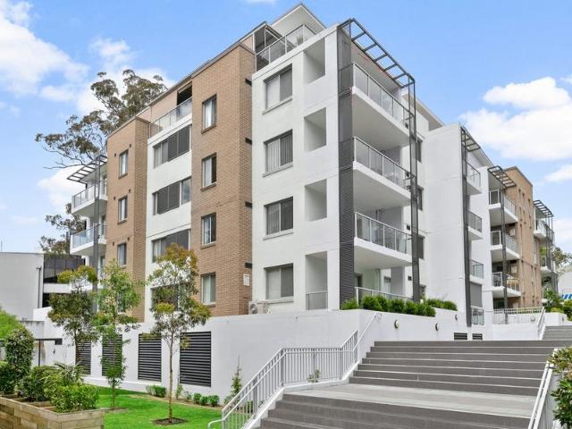 Stylish One Bedroom Apartment in Convenient Pennant Hills Location