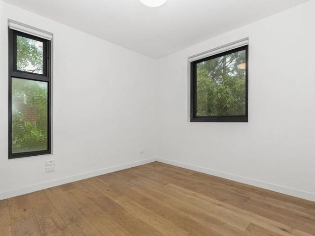 Stylish One Bedroom Apartment in Prime Location