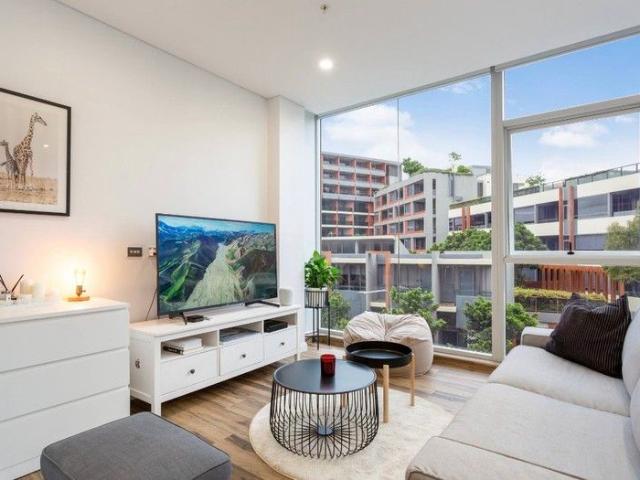 Stylish One Bedroom Apartment in Symphony, at the heart of Zetland