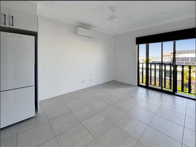Stylish One Bedroom Living in the Heart of Nirimba