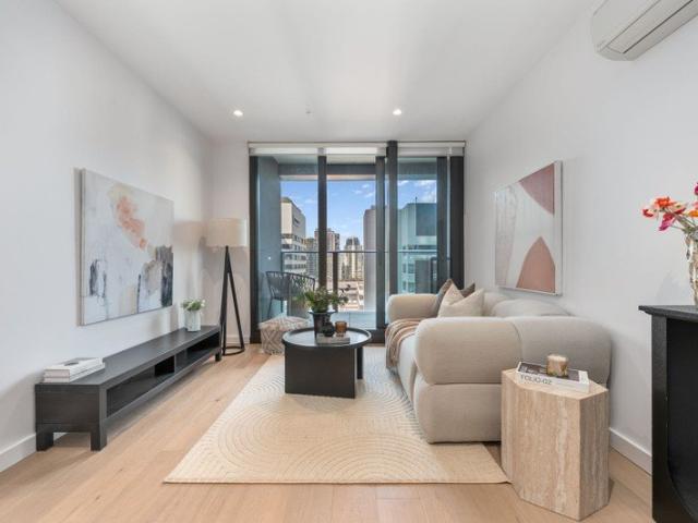 Stylish One Bedroom Living in Melbourne Quarter