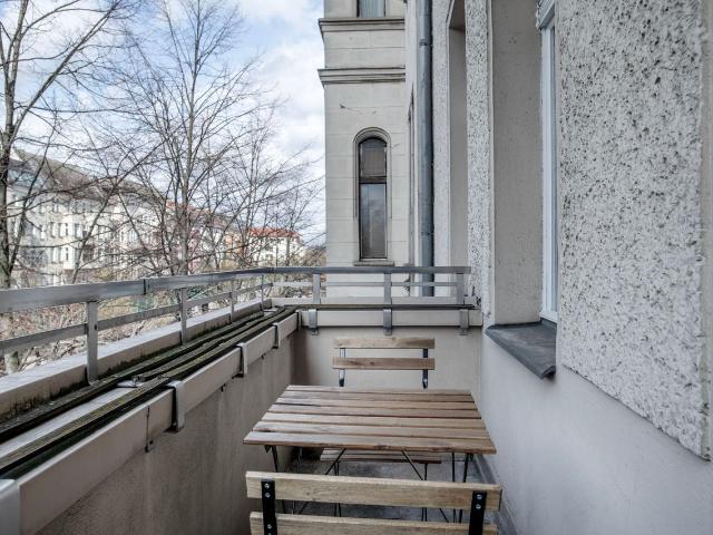 Stylish One Bedroom Retreat in Prenzlauer Berg, Berlin Amsterdam Apartments for Rent