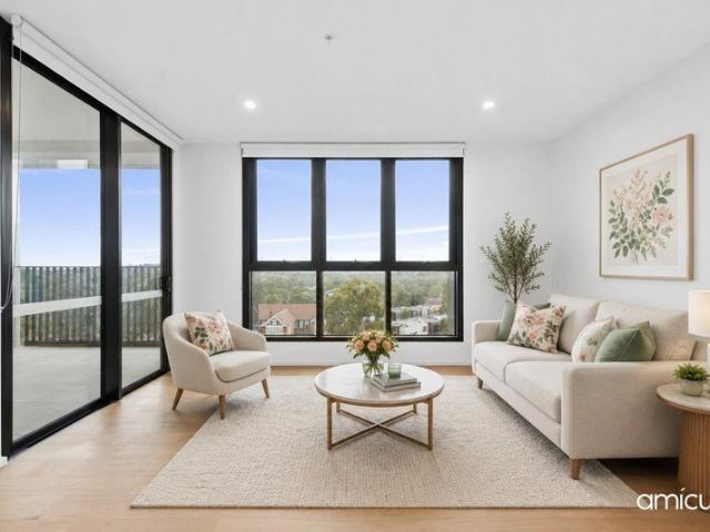 Stylish One Bedroom with Beautiful Easterly Outlooks
