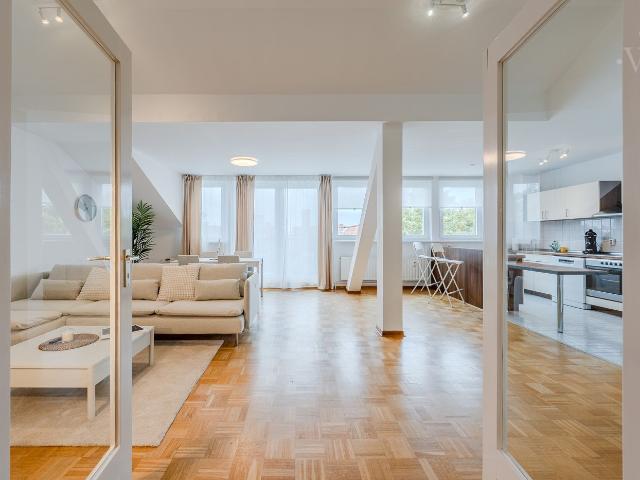 Stylish Attic Apartment Near Bergmannkiez – Furnished & Fully Equipped