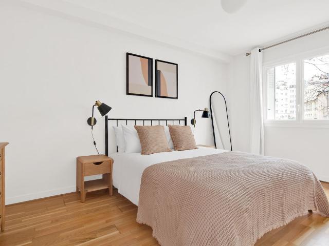 Stylish Auteuil Apartment: Your Parisian Retreat, Paris Amsterdam Apartments for Rent