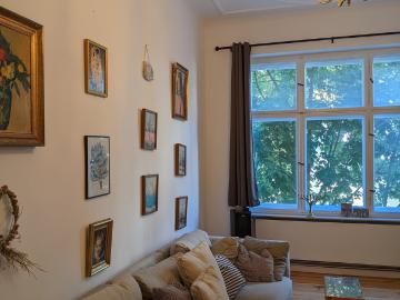 Stylish Altbau Apartment with Balcony in Neukölln