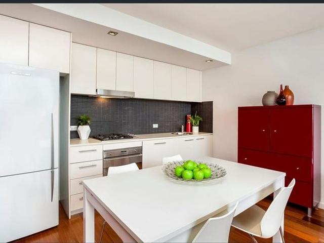 Stylish and accessable apartment in the heart of St Leonard's