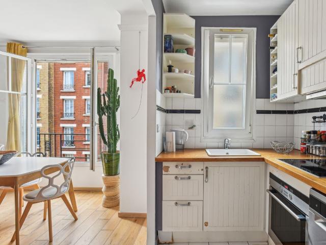 Stylish and bright 2 bedroom apartment in the 13th, Paris Amsterdam Apartments for Rent